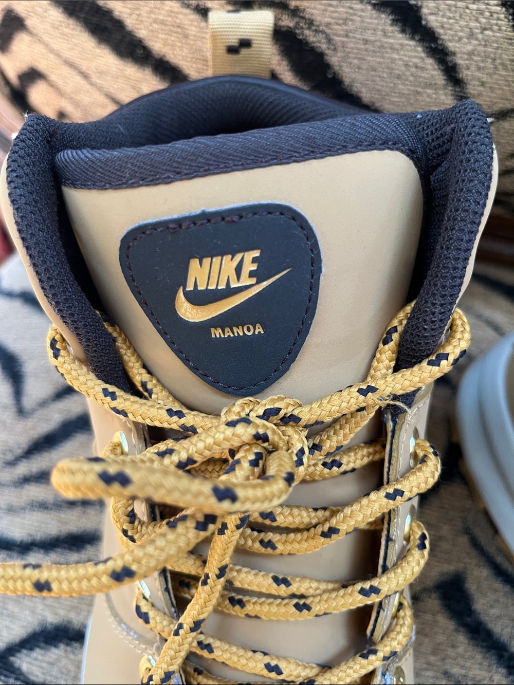 Nike Manoa Mens 8.5 Tan and Black Work Boot - Picture 9 of 16